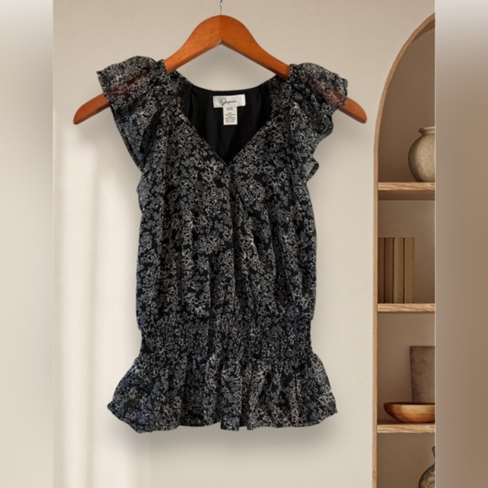 JAPNA Black Floral Blouse Size XXS - Picture 1 of 2